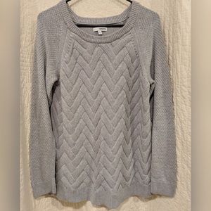 Comfortable warm gray cable-knit sweater - size XL